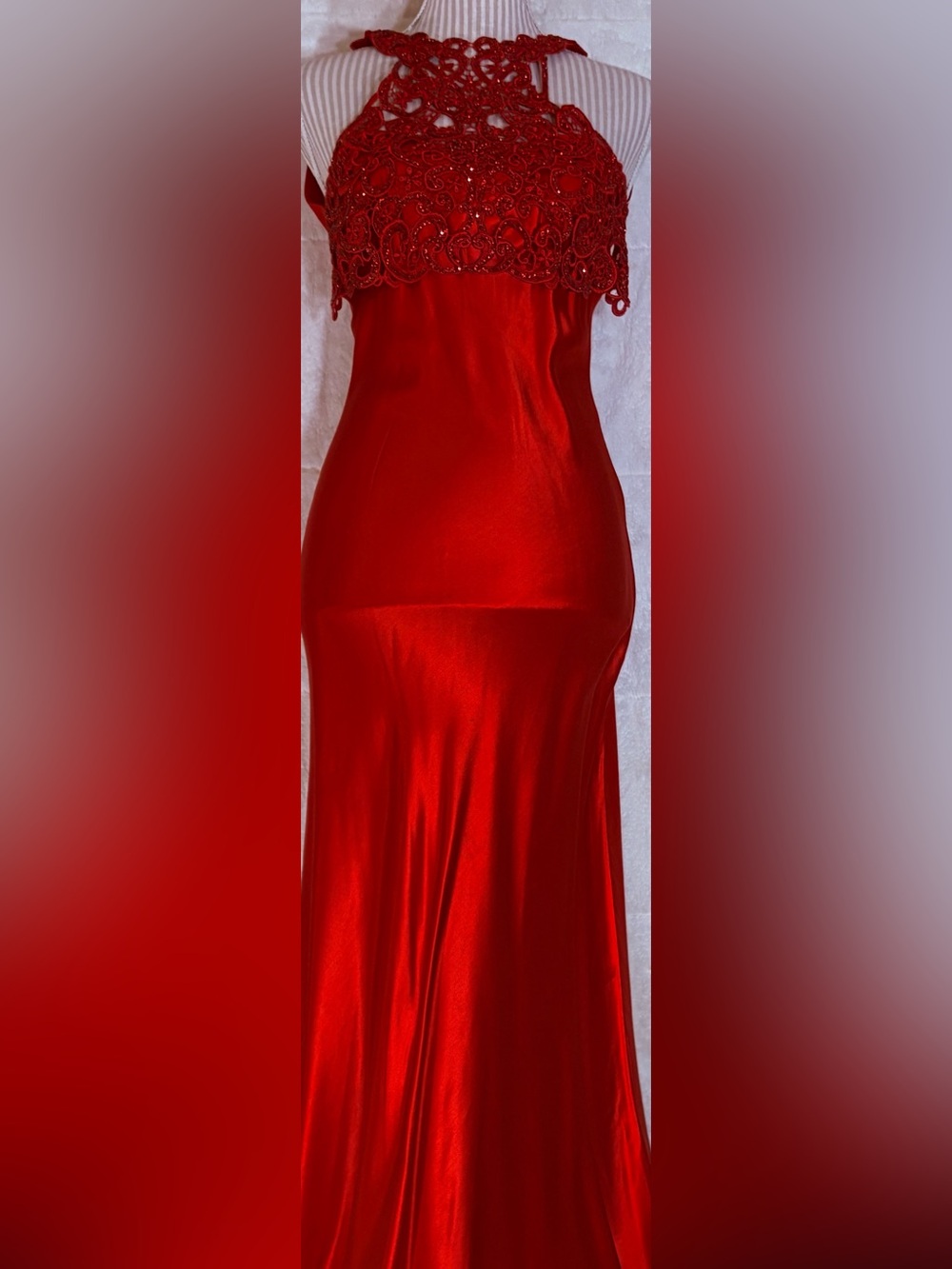 FAVIANA Gorgeous Red Beaded Halter Prom/Evening Gown Dress size 3/4